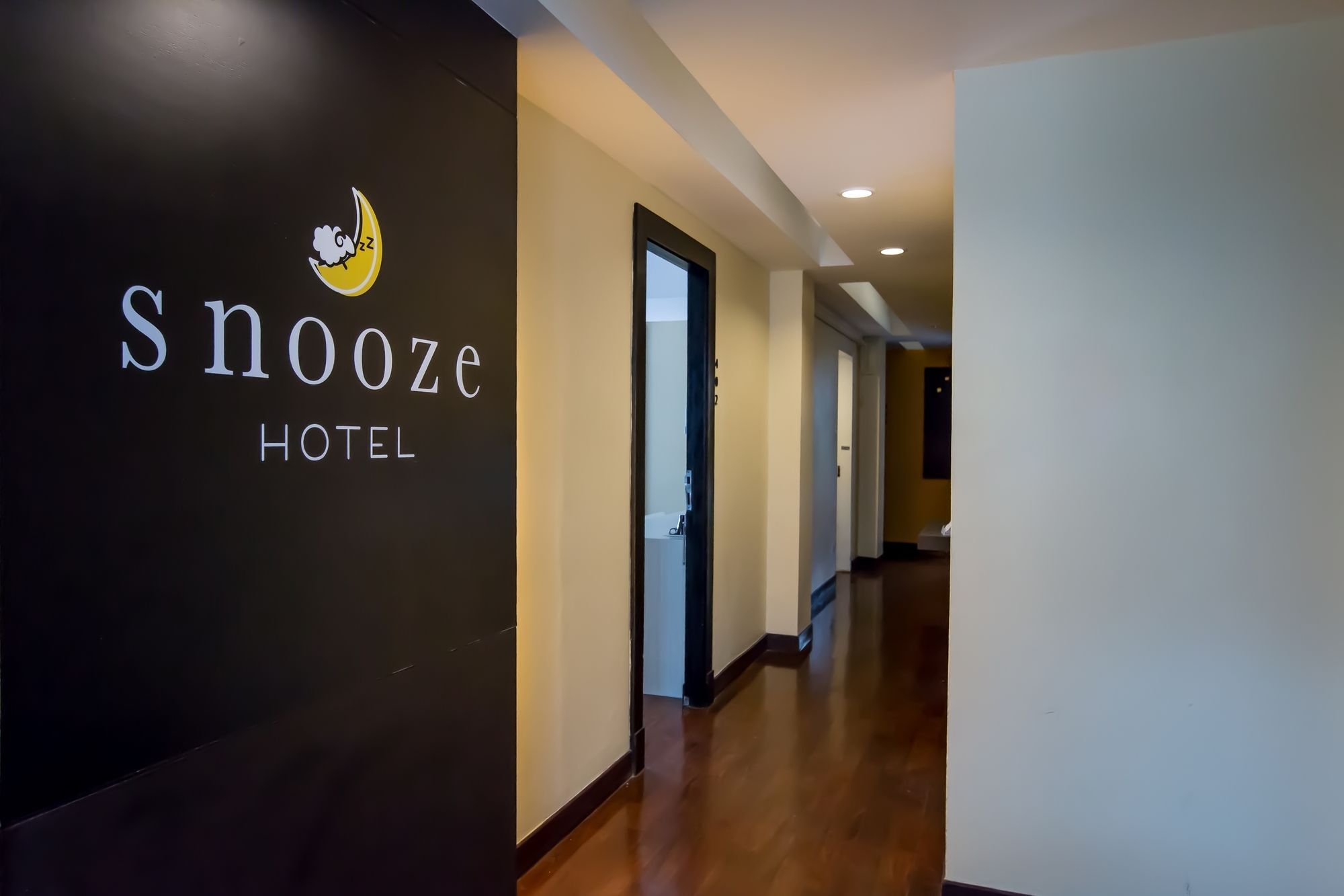 Snooze Hotel Thonglor Bangkok Exteriér fotografie